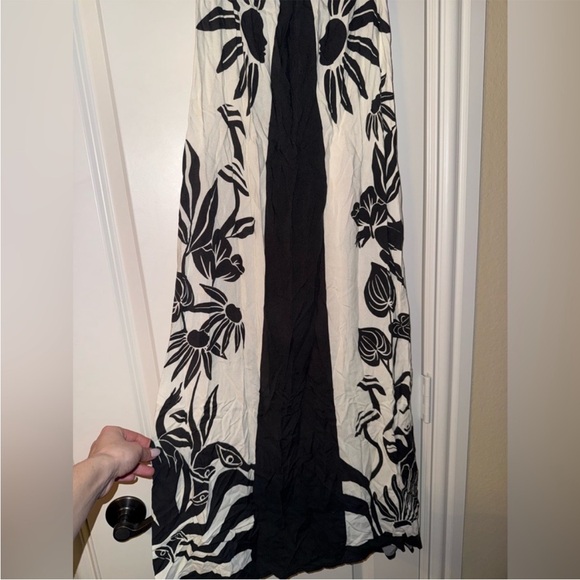 Farm Rio Sleeveless Square-Neck tropical Floral
Slim Midi Dress size XS - Picture 5 of 15